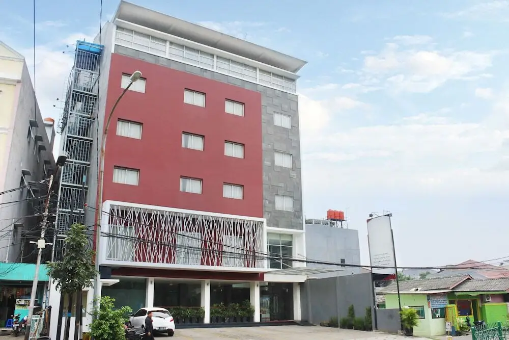 Джакарта: Airy Grogol Susilo Raya 113 Jakarta