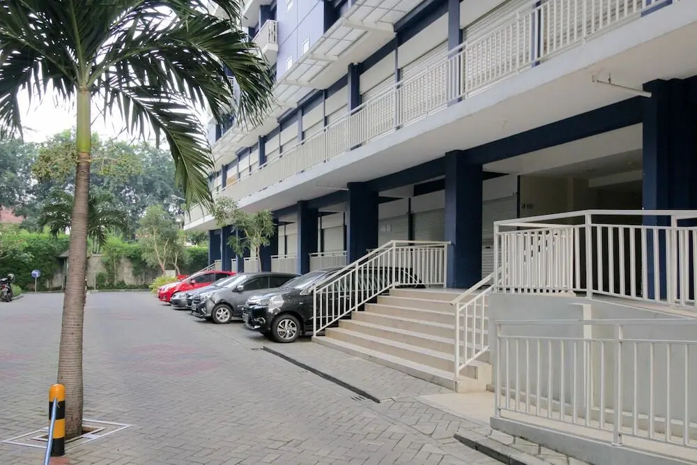 Бекаси: Airy Centerpoint Ahmad Yani Kav 20 Bekasi