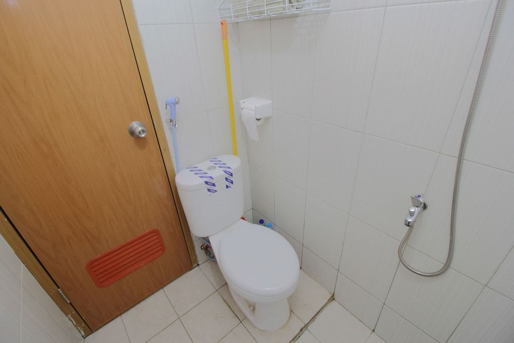 Бекаси: Airy Centerpoint Ahmad Yani Kav 20 Bekasi
