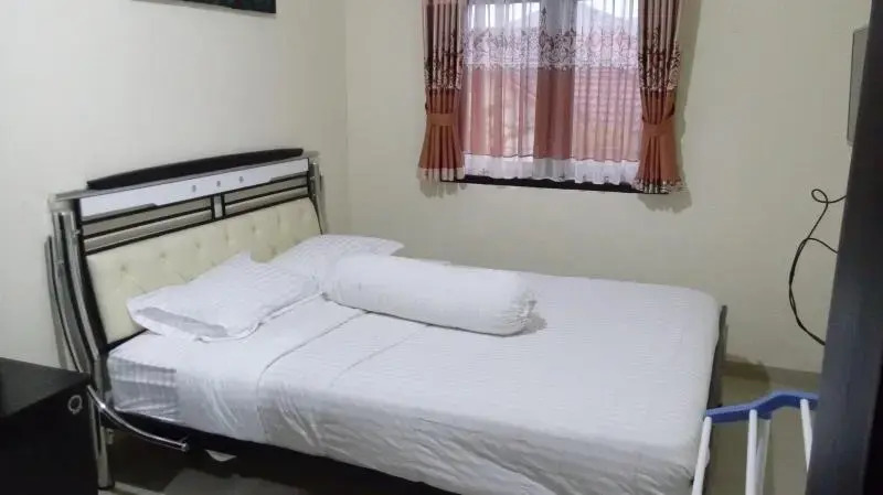 Бандунг: Manzila Guest House