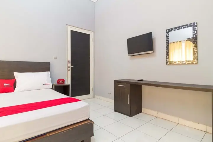 Богор: RedDoorz near Kebun Raya Bogor
