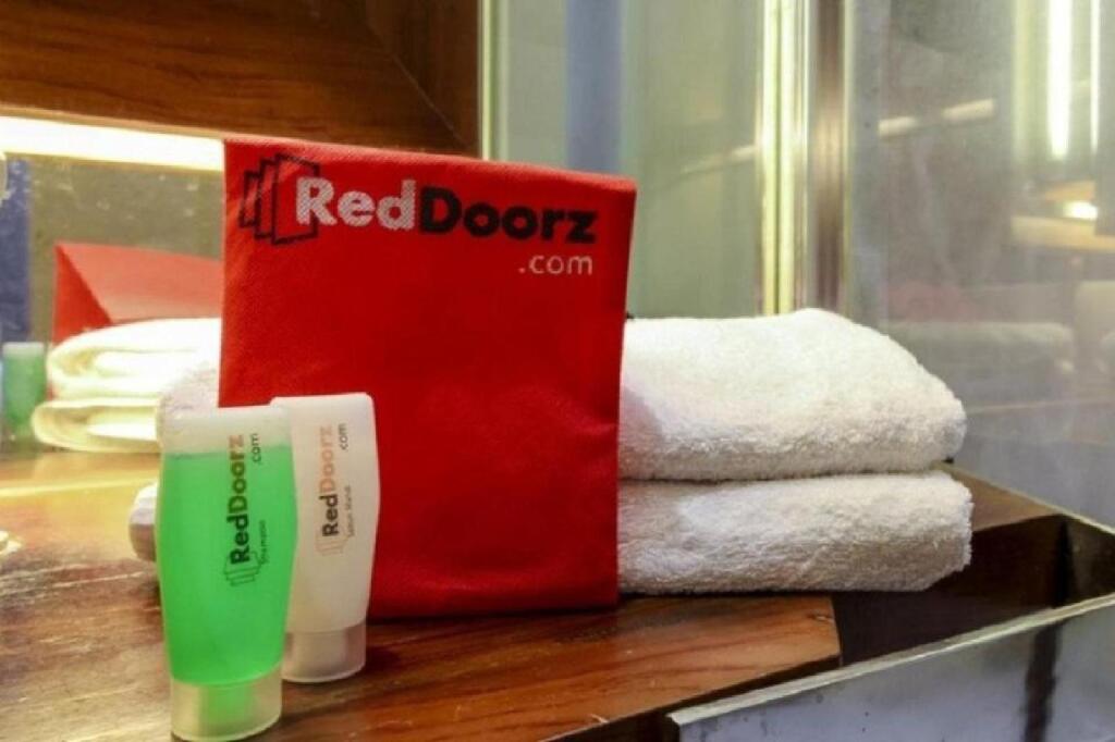 Джокьякарта: RedDoorz @ Rejowinangun Kota Gede
