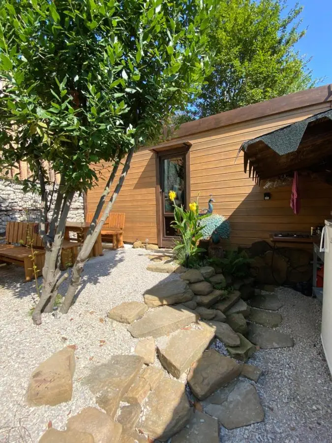 Хоста: Shilton Village Bungalow, Swimming pool & Banya Sochi