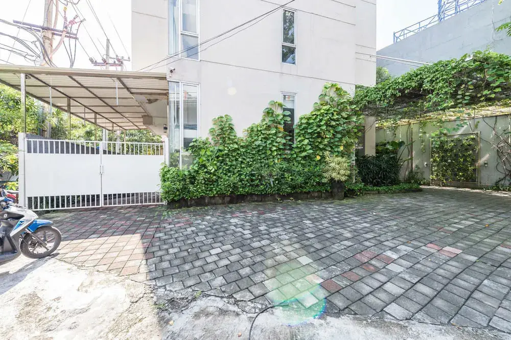 Сурабая: Airy Gubeng Pojok 3 Grand City Surabaya