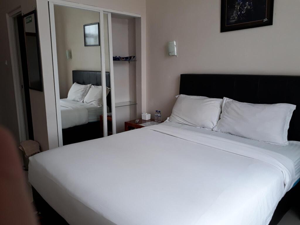 Маланг: Hasanah Guesthouse Sawojajar