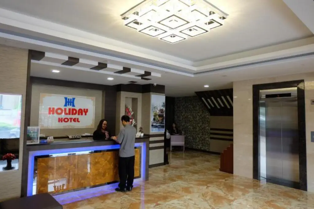 Батам: Holiday Hotel