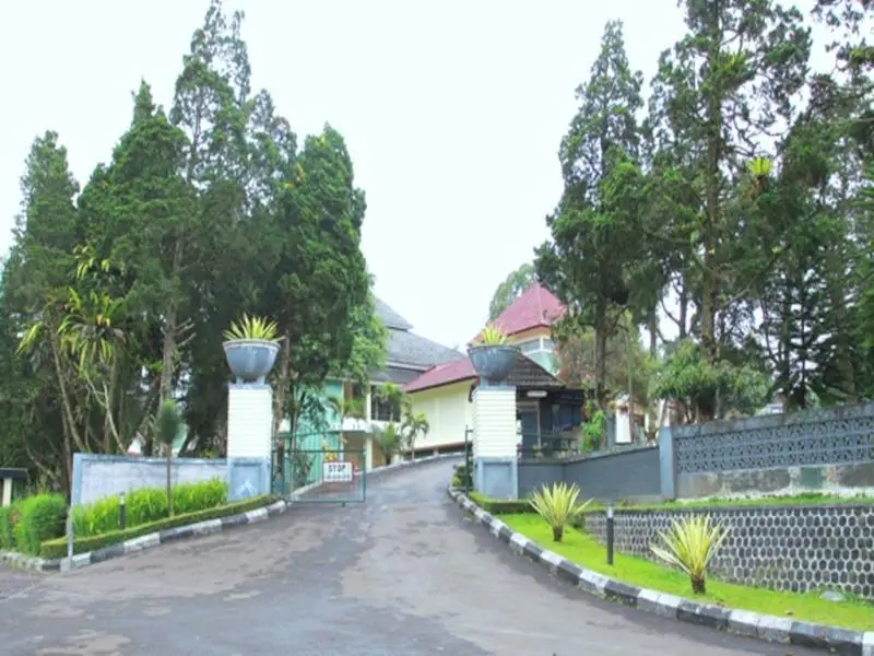 Чианджур: Resort Pangrango Sukabumi
