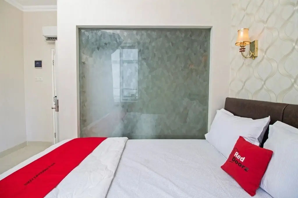 Джакарта: RedDoorz Plus @ Cideng Barat