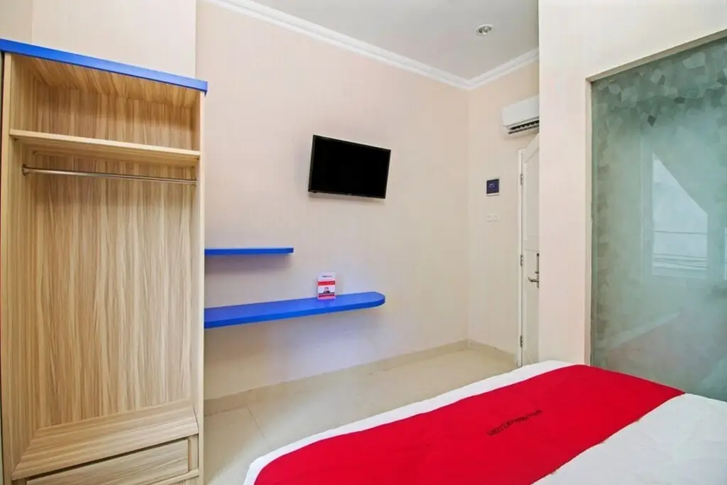 Джакарта: RedDoorz Plus @ Cideng Barat
