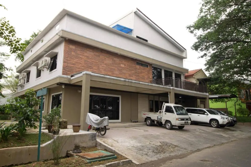 Сибату: RedDoorz @ Taman Simpruk Cikarang