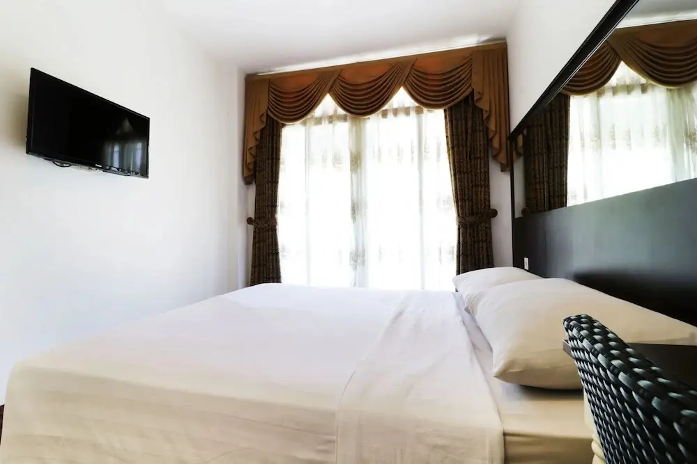 Бандунг: The Victoria Luxurious Guest House
