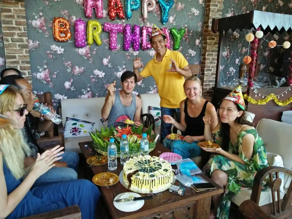 Проболинго: Clover Homestay