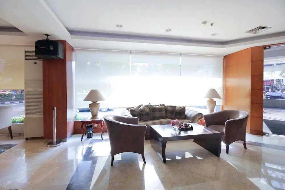 Джакарта: 雅加达艾里蒙腾卡梅拉1号(Airy Menteng Cemara 1 Jakarta)