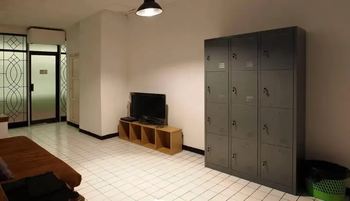 Сурабая: The Hostel - Adults Only
