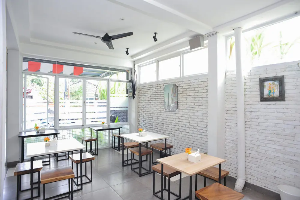 Матарам: 艾里龙目岛玛塔朗阿朱纳 14 号酒店(Airy Mataram Arjuna 14 Lombok)