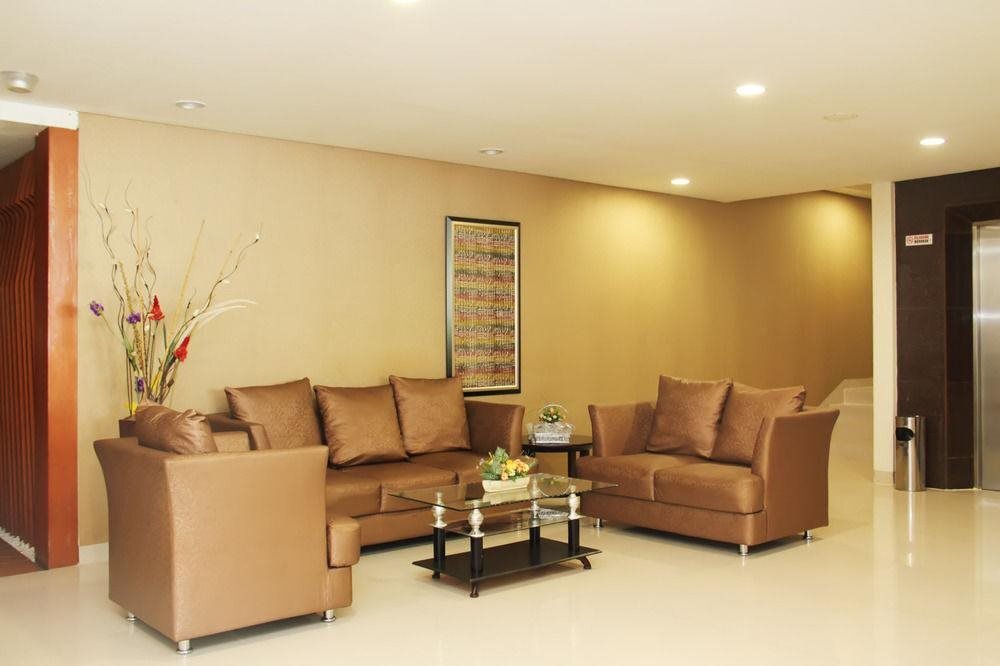 Макассар: JL Star Hotel