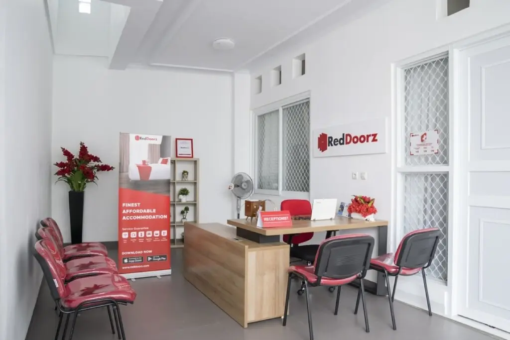 Богор: RedDoorz near Exit Toll Bogor
