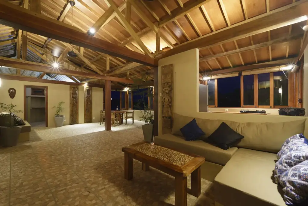 Jerowaru: Bruce's Hideout Lombok