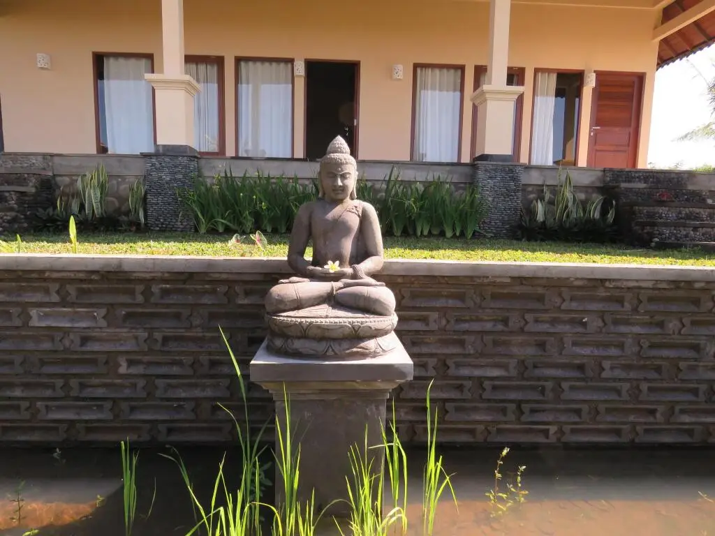 Темукус: Rumah Dusun