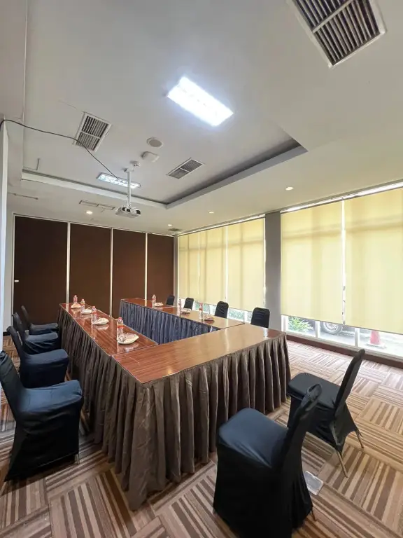 Сурабая: News Hotel Surabaya by Graha Pena Jawa Pos
