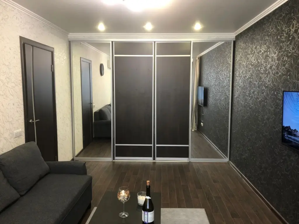 Казань: Uyutnye Apartamenty na Nazarbaeva Apartments