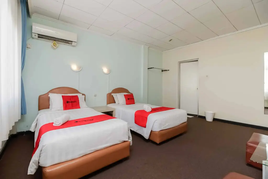 Джакарта: RedDoorz near Kebayoran Baru Blok S