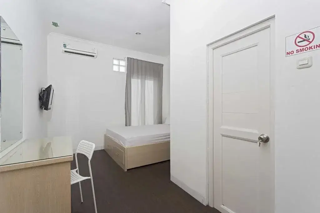 Джакарта: RedDoorz near Lottemart Fatmawati