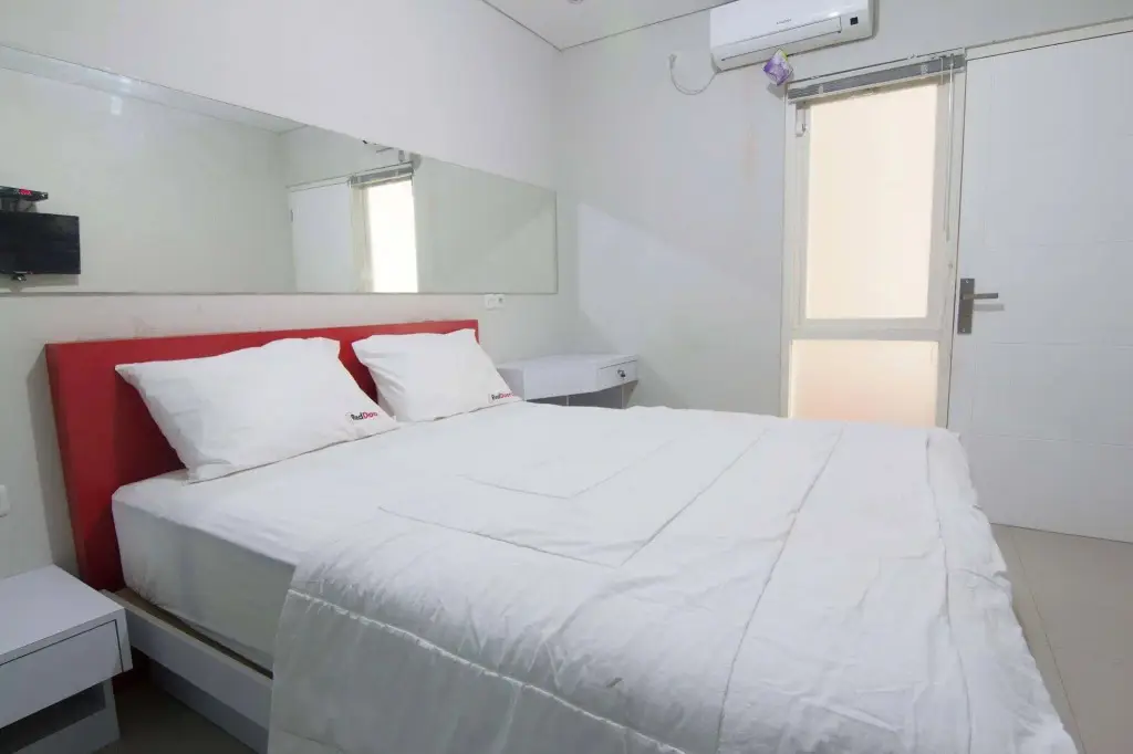 Сурабая: RedDoorz Diponegoro