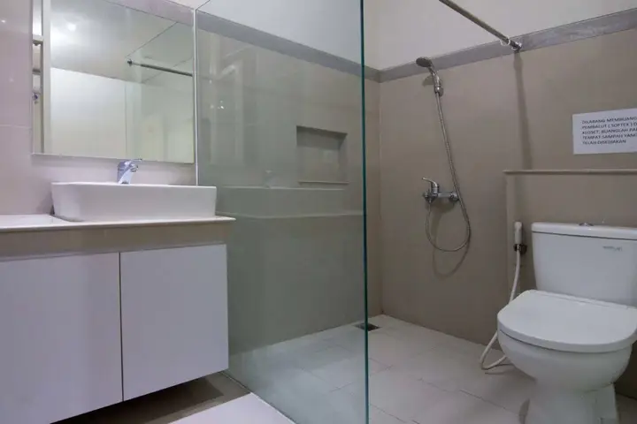 Сурабая: RedDoorz Diponegoro