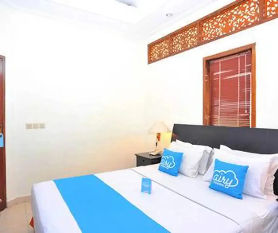 Керобокан: 艾里巴厘岛水明漾克罗波坎巴图贝里格 88 号酒店(Airy Seminyak Kerobokan Batu Belig 88 Bali)