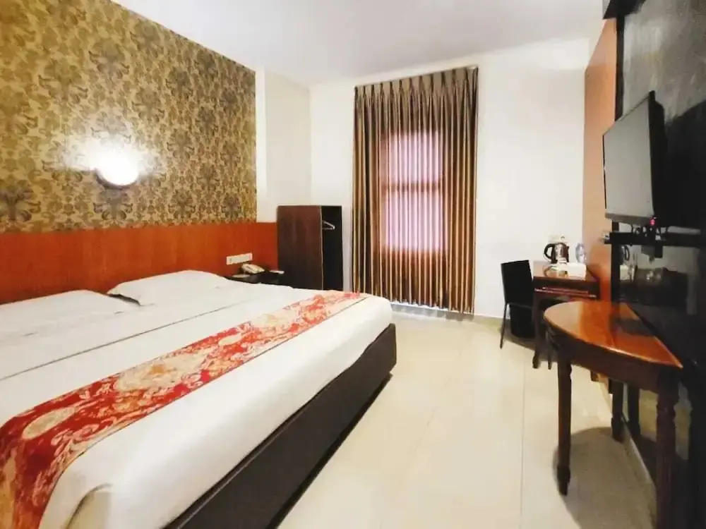 Южный Тангеранг: RedDoorz @ Alam Sutera