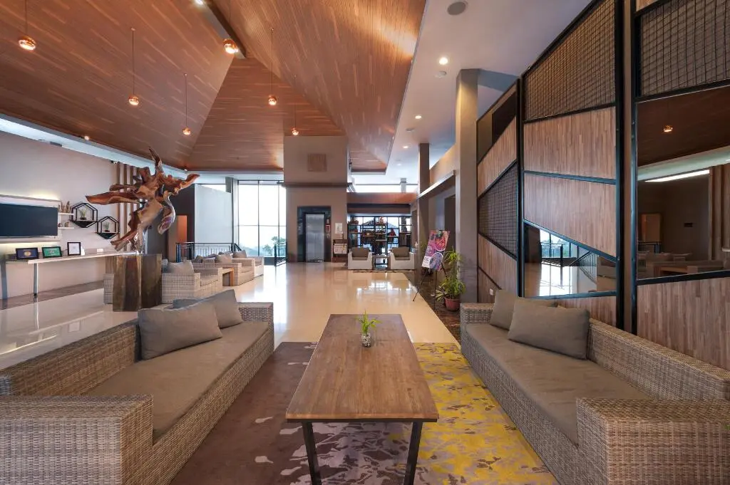 Караганьяр: Nava Hotel Tawangmangu