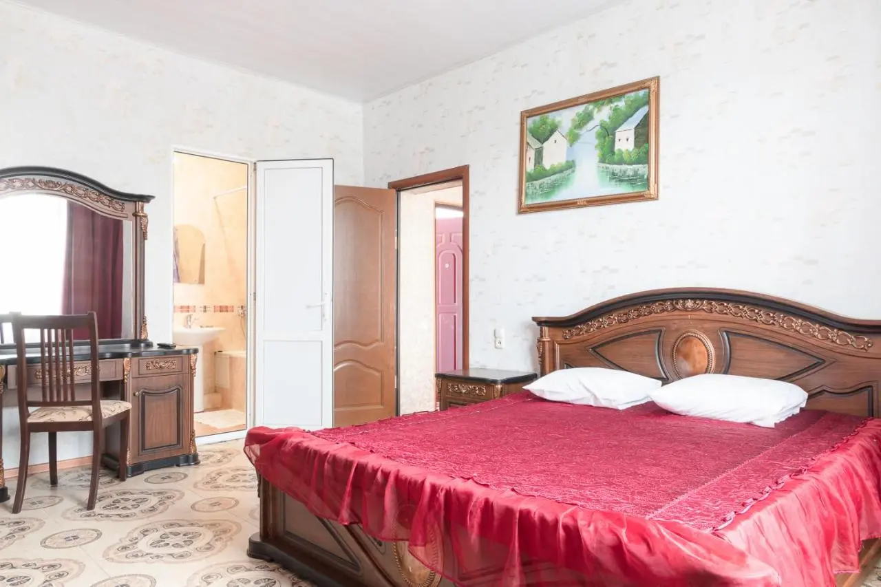 Красная Поляна: Apartments U Zhanny