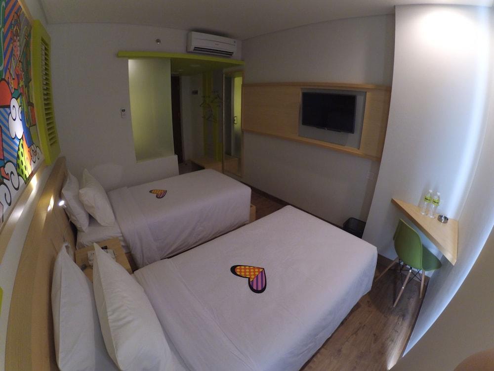 Джакарта: MaxoneHotel at Kramat