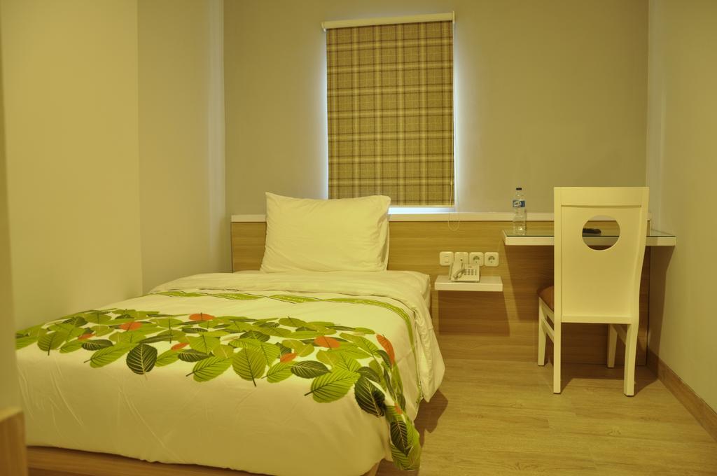 Амбон: Stori Hotel Ambon