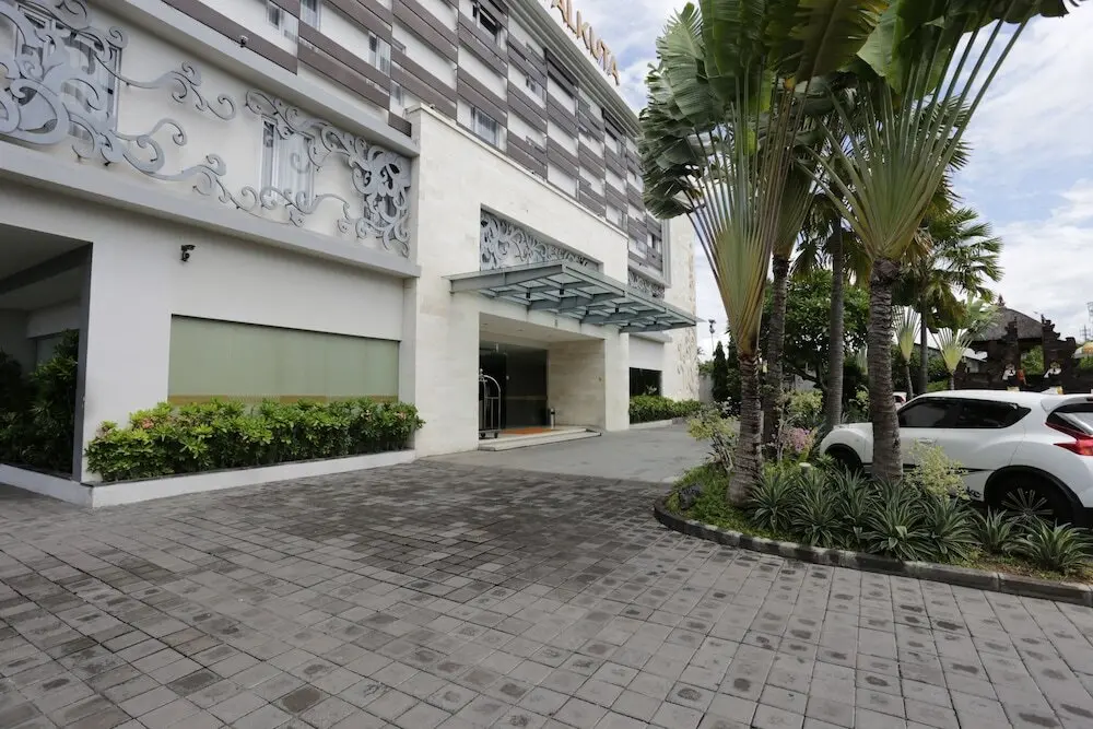 Кута: RedDoorz Plus near Mall Bali Galeria
