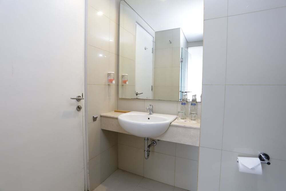 Кута: RedDoorz Plus near Mall Bali Galeria