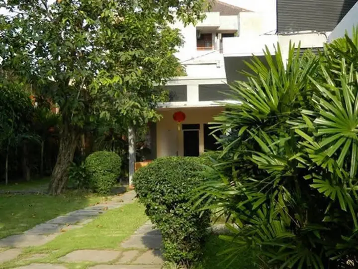 Суракарта: Atina Homestay