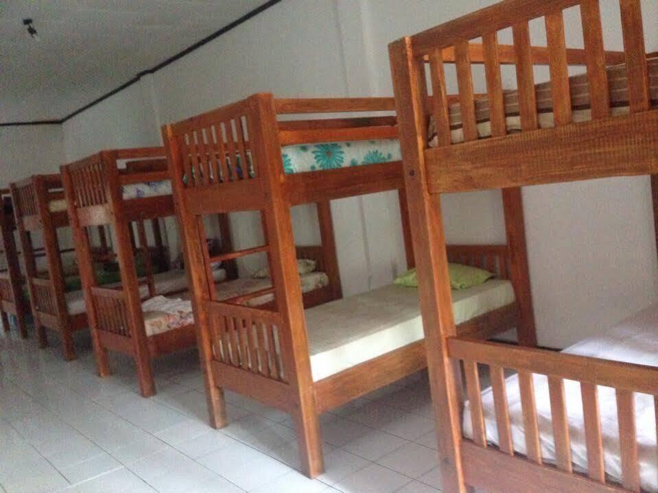 Сенджиги: On the Way Hostel Senggigi