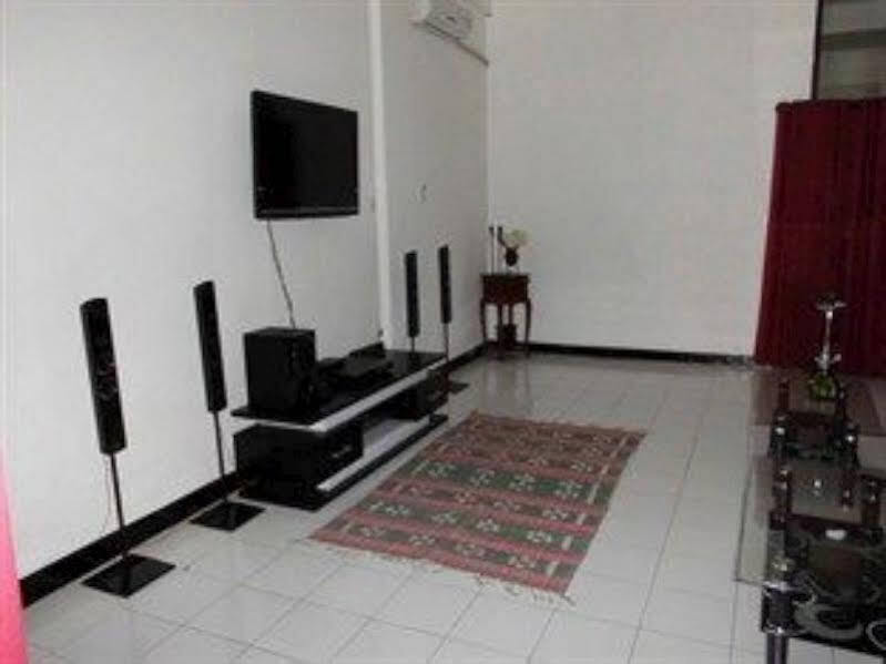 Сенджиги: On the Way Hostel Senggigi