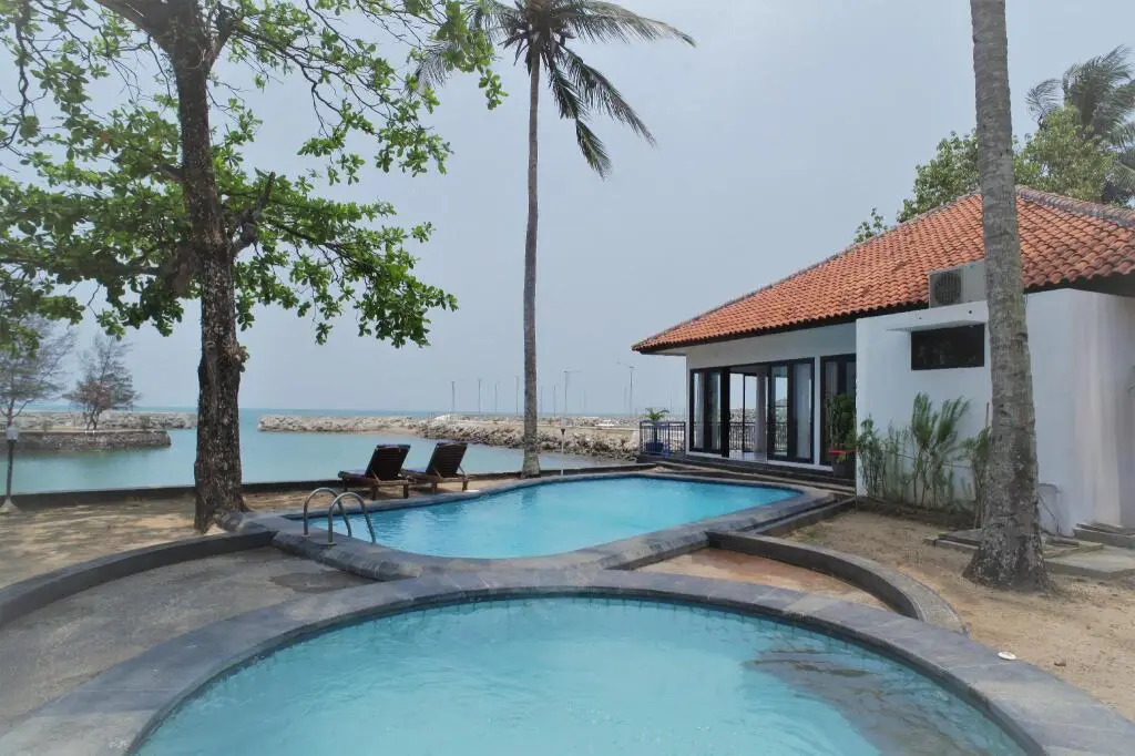 Аньер: Bintang Laut Resort