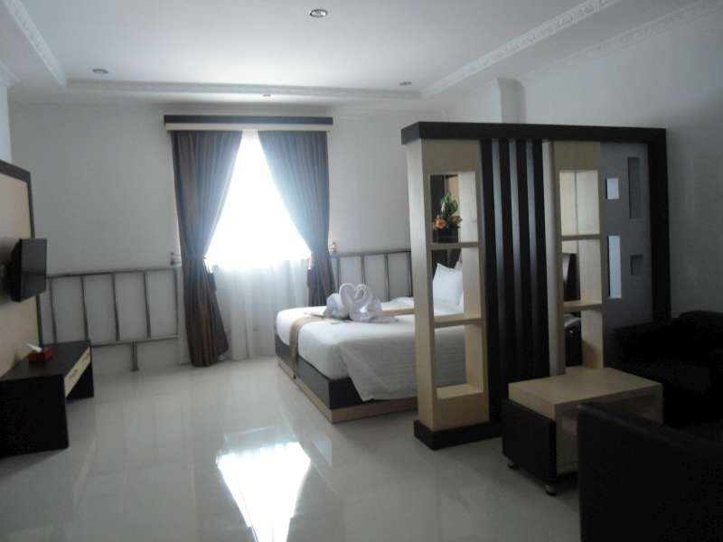Паданг: Hotel My All Padang
