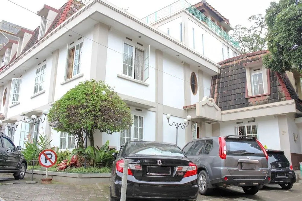 Бандунг: 艾里万隆帕拉扬廷布鲁特兰卡甘本唐酒店(Airy Eco Parahyangan Ciumbuleuit Ranca Bentang Bandung)