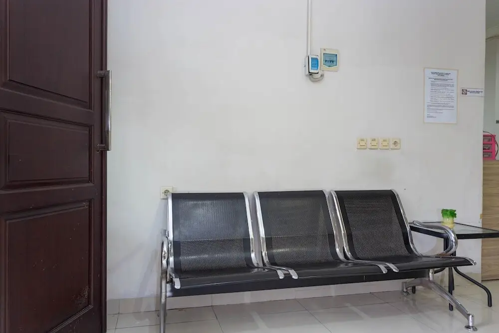 Чикаранг: RedDoorz Plus near Lippo Cikarang Mall