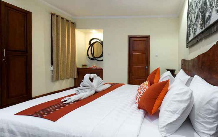Кута: Esterin Seminyak