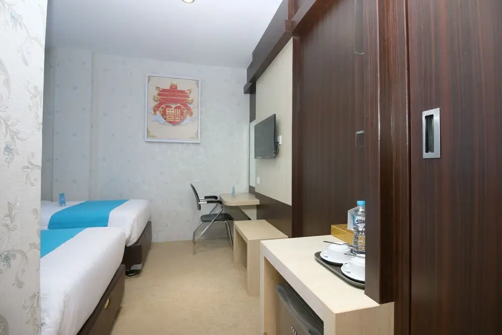 Батам: Airy Nagoya Lucky Estate Pembangunan Batam