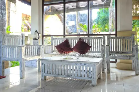巴厘岛水明漾克罗柏崁贝拉班888酒店(Airy Eco Seminyak Kerobokan Beraban 888 Bali) — фото 1