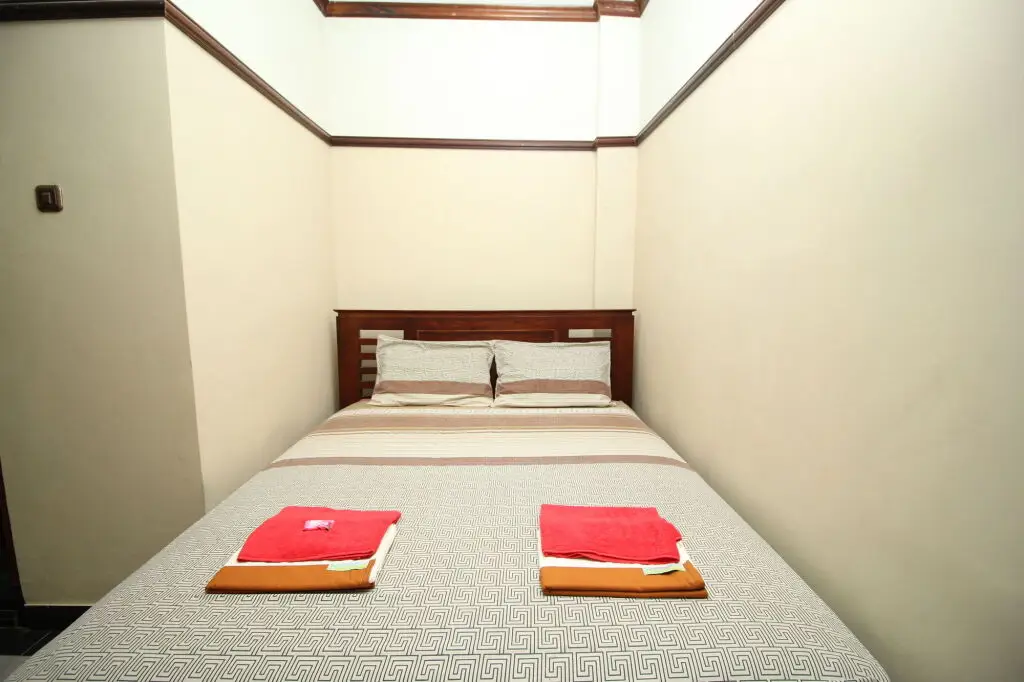 Депок: Athaya Guest House