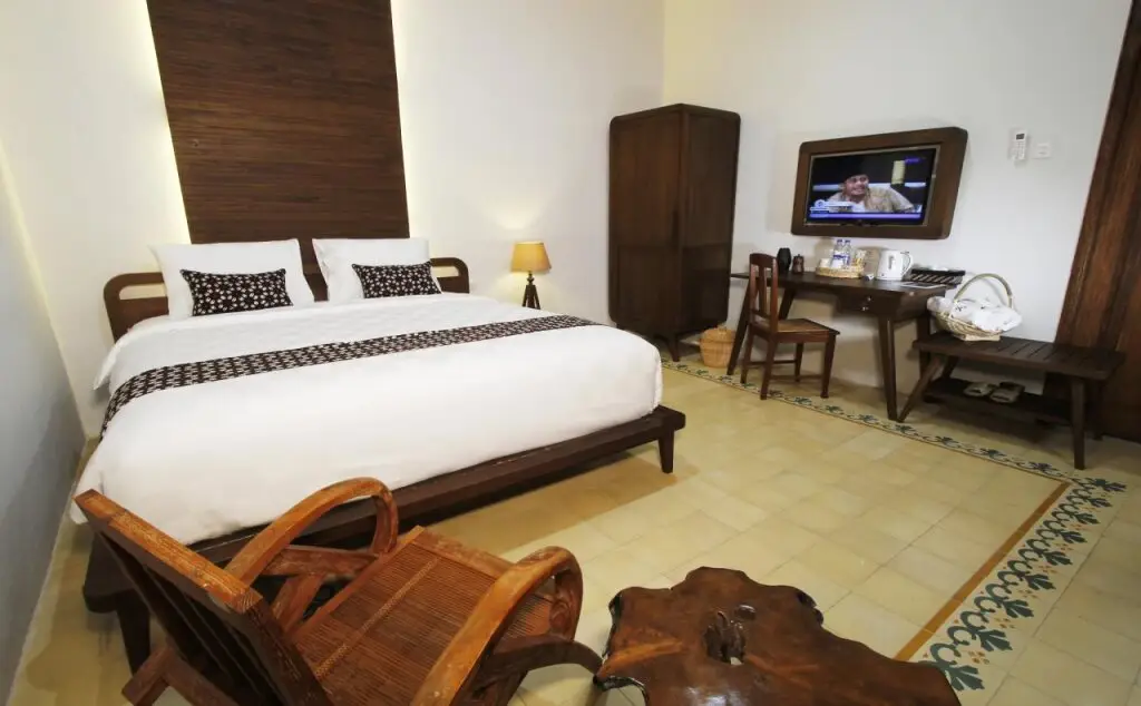 carousel image 1