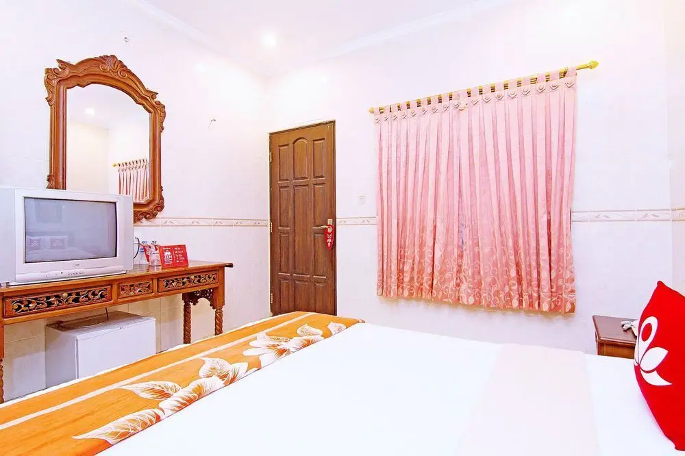 Кута: Zen Rooms Paradise Legian Hotel Bali